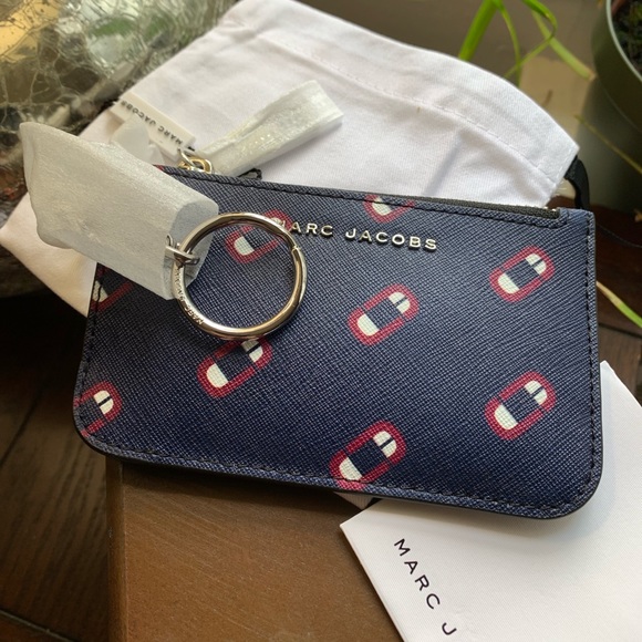 Marc Jacobs Accessories - Authentic Marc Jacobs leather card case w keychain
